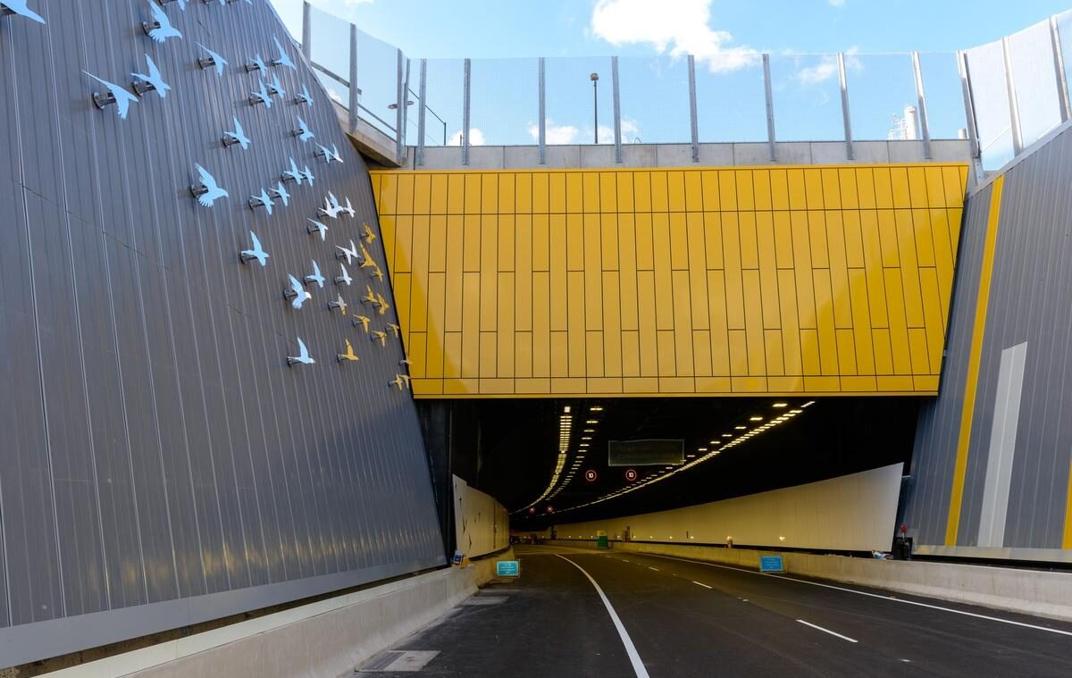 Birds at the southern entry of the new NorthConnex. Image: Transurban
